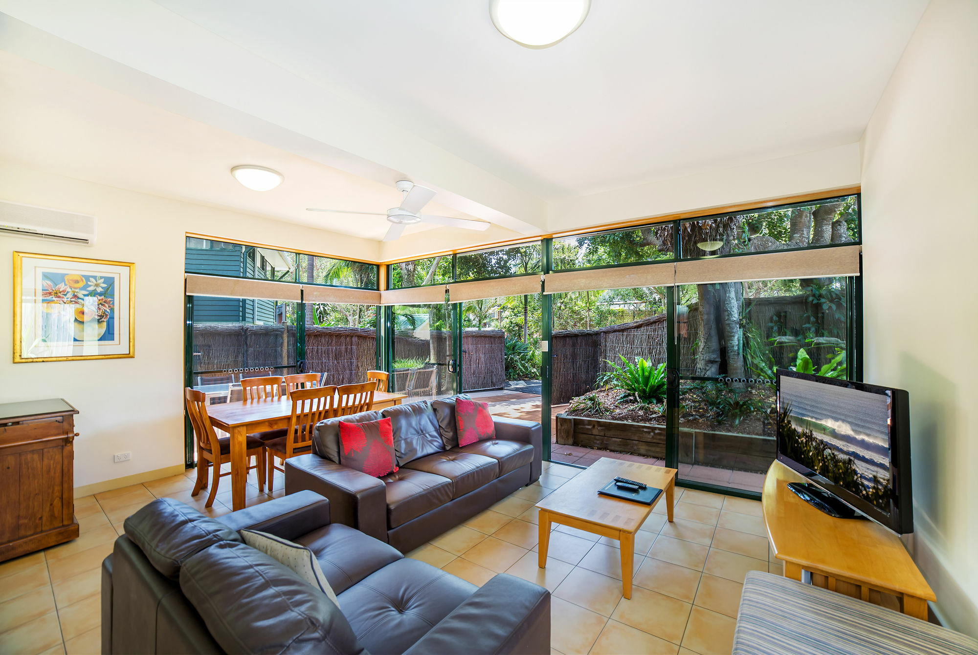 The Crest Byron Bay Aparthotel Εξωτερικό φωτογραφία