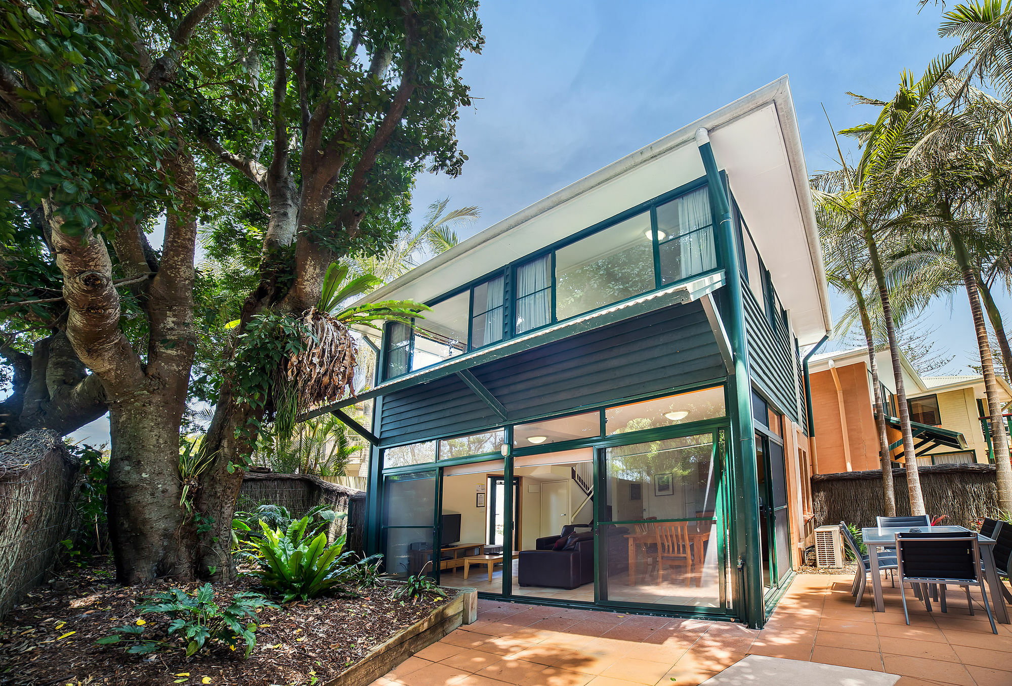 The Crest Byron Bay Aparthotel Εξωτερικό φωτογραφία