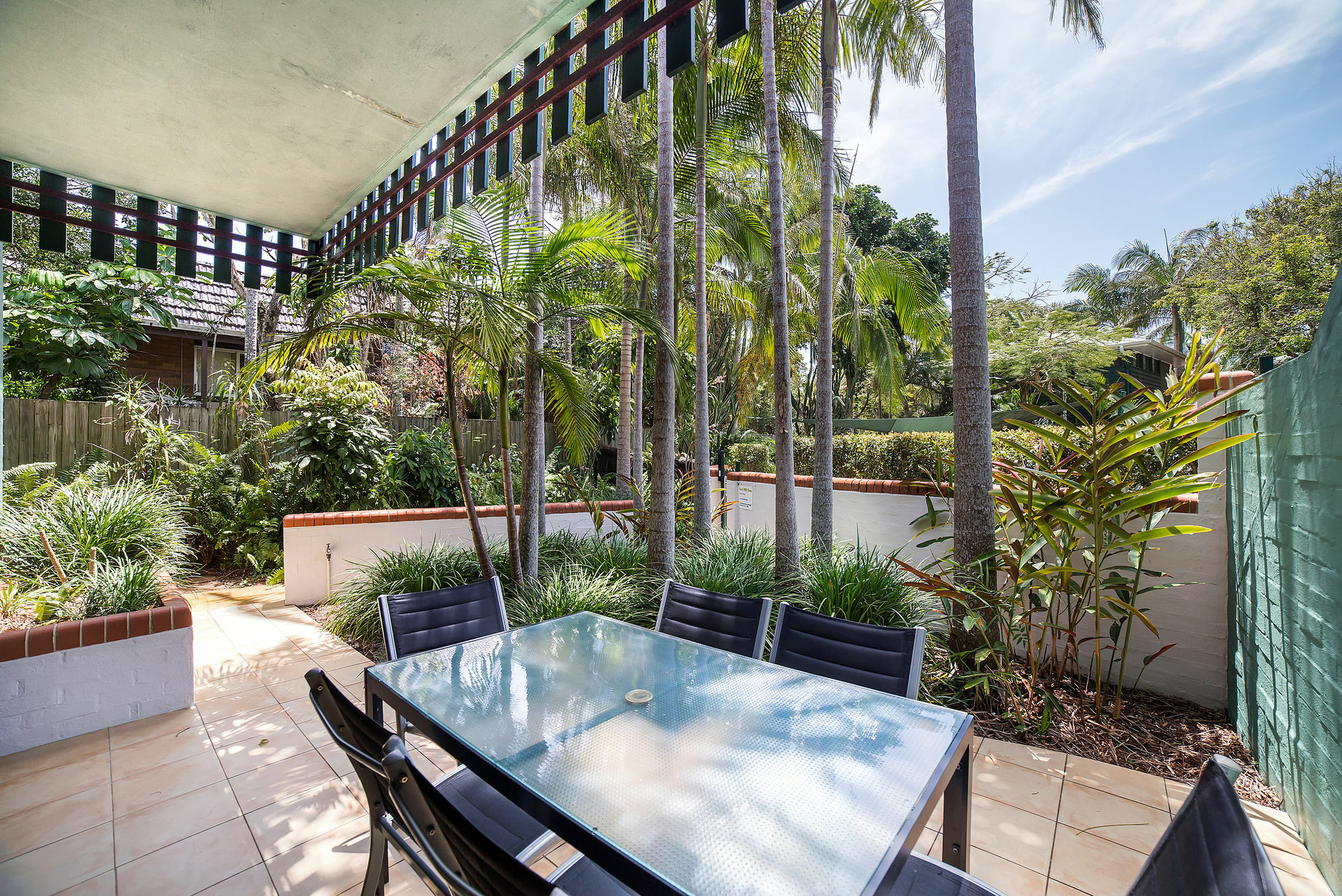 The Crest Byron Bay Aparthotel Εξωτερικό φωτογραφία